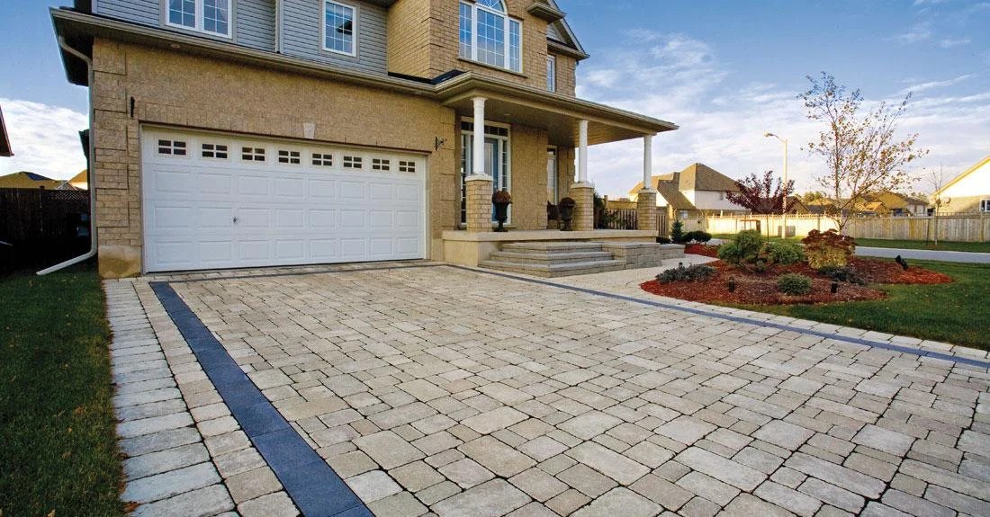Custom interlocking driveway in Scarborough by KANU Interlocking
